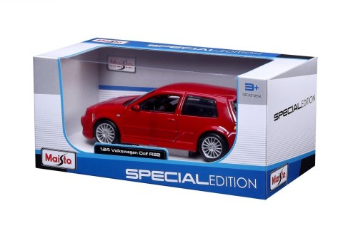 Model kompozytowy Volkswagen Golf R32 Grana 1/24 czerwony