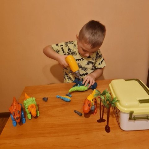 Zestaw konstrukcyjny - dinozaury 24723 Kruzzel Zestaw konstrukcyjny - dinozaury 24723 Kruzzel