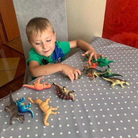 Dinozaury - zestaw figurek 23434 Kruzzel Dinozaury - zestaw figurek 23434 Kruzzel