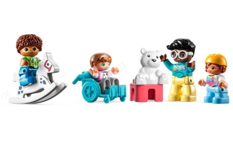 Klocki DUPLO 10992 Dzień z życia w żłobku