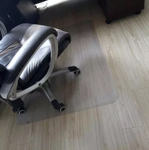 Mata ochronna pod krzesło 90x130cm RUHHY - mleczna Ruhhy Mata ochronna pod krzesło 90x130cm RUHHY - mleczna Ruhhy