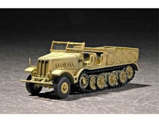 Model plastikowy niemiecki Sd.Kfz.9 Schwere Zugkraftwagen 18t Typ F3